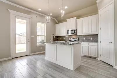 3332 Arrow Creek Drive, Granbury, TX 76049 - Photo 2