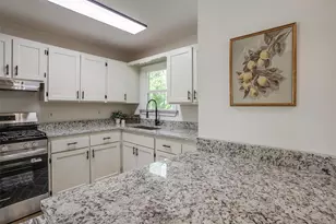 1220 S Brazos St, Weatherford, TX 76086 - Photo 6