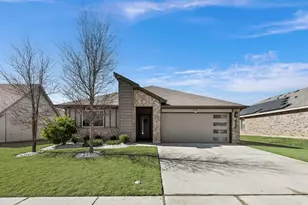 1513 Hulen Park Trl, Alvarado, TX 76009 - Photo 2