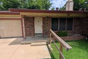 5313 Fossil Dr, Haltom City, TX 76117 - Photo 1