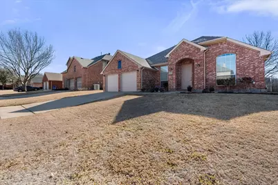 2414 Bowman Avenue, Mansfield, TX 76063 - Photo 4