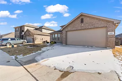 5313 Creek Hill Lane, Fort Worth, TX 76179 - Photo 2