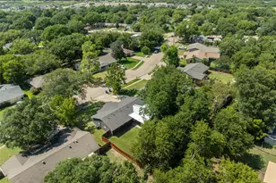 2410 Linda Dr, Ennis, TX 75119 - Photo 30