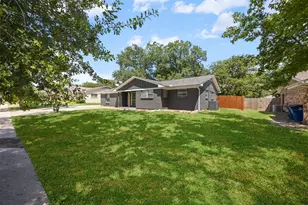 2410 Linda Dr, Ennis, TX 75119 - Photo 4