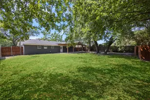 2410 Linda Dr, Ennis, TX 75119 - Photo 26