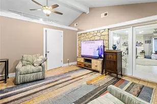 2318 Poco Ct, Granbury, TX 76048 - Photo 2