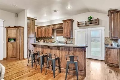 9807 Ravenswood Road, Granbury, TX 76049 - Photo 10