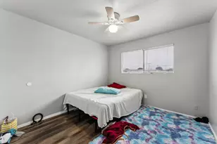 2401 Doreen St, Grand Prairie, TX 75050 - Photo 12