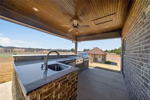 23151 Champion Dr, Lindale, TX 75771 - Photo 32