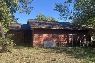 1212 S Adelaide St, Terrell, TX 75160 - Photo 2