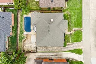 3229 David Dr, Hurst, TX 76054 - Photo 2