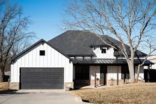 703 Ridgeway Rd, Joshua, TX 76058 - Photo 6