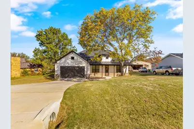 703 Ridgeway Road, Joshua, TX 76058 - Photo 2