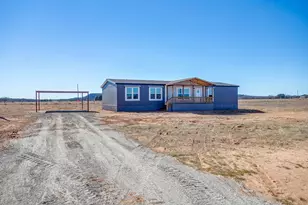 41 Kenzi Dr, Mineral Wells, TX 76067 - Photo 1