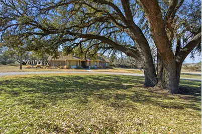 416 N Highway 590, Comanche, TX 76442 - Photo 2