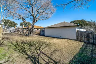 229 Lansford Dr, Benbrook, TX 76126 - Photo 24