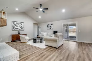 229 Lansford Dr, Benbrook, TX 76126 - Photo 4