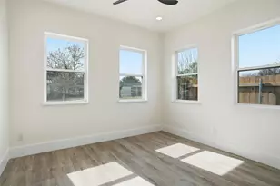 125 Palm Ln, Roanoke, TX 76262 - Photo 6