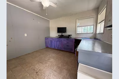 201 E 10th Street, Kaufman, TX 75142 - Photo 24