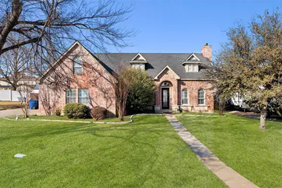305 Parkwood Drive, Lakewood Village, TX 75068 - Photo 1