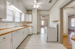 911 W Chambers St, Cleburne, TX 76033 - Photo 16