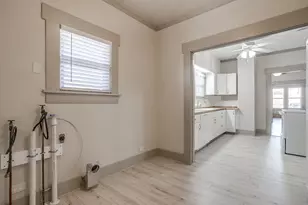 911 W Chambers St, Cleburne, TX 76033 - Photo 14