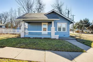 911 W Chambers St, Cleburne, TX 76033 - Photo 2