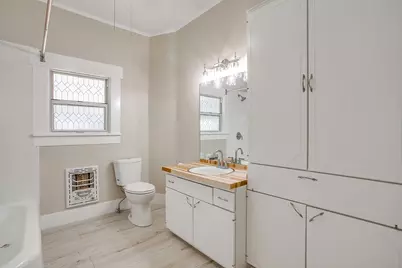 911 W Chambers Street, Cleburne, TX 76033 - Photo 28