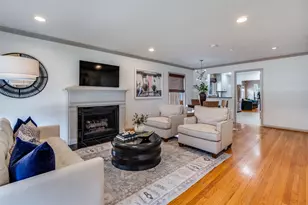 9702 Lakemont Dr, Dallas, TX 75220 - Photo 2