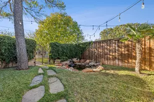 907 S Robinson St, Cleburne, TX 76031 - Photo 34