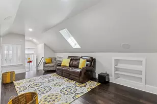 907 S Robinson St, Cleburne, TX 76031 - Photo 28