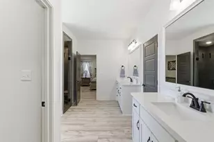 1025 Churchill Ln, Millsap, TX 76066 - Photo 6