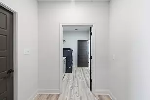 1025 Churchill Ln, Millsap, TX 76066 - Photo 4