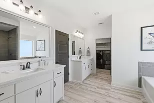 1025 Churchill Ln, Millsap, TX 76066 - Photo 10