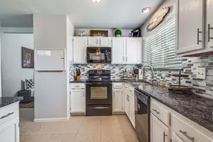 1321 Colony St, Flower Mound, TX 75028 - Photo 10