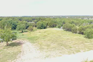 9101 Valley View Ct, Cleburne, TX 76033 - Photo 1