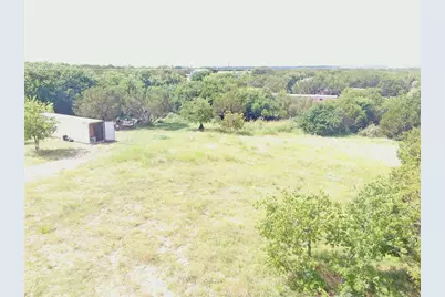 9101 Valley View Court, Cleburne, TX 76033 - Photo 4