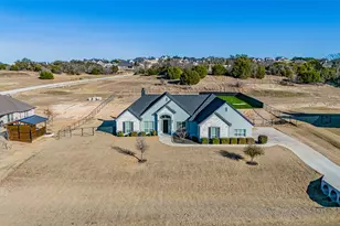 612 Bent Tree Ln, Weatherford, TX 76085 - Photo 1