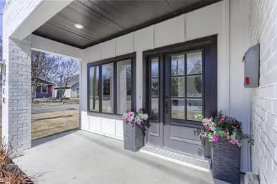 710 W White Avenue, McKinney, TX 75069 - Photo 2