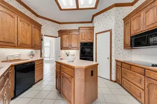 2404 Wilkes Dr, Colleyville, TX 76034 - Photo 8