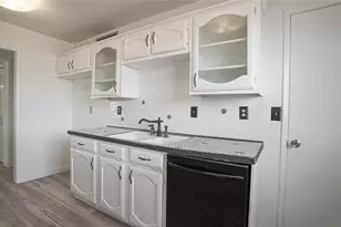 2115 Chatsworth Rd, Carrollton, TX 75007 - Photo 10