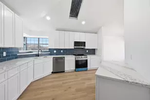 1541 Sunswept Terrace, Lewisville, TX 75077 - Photo 4