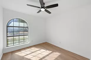 1541 Sunswept Terrace, Lewisville, TX 75077 - Photo 18