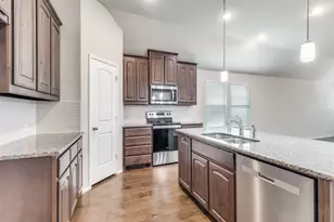 229 Rosemary Dr, Azle, TX 76020 - Photo 10