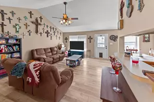 203 W Lee Ave, Whitney, TX 76692 - Photo 12