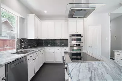 2828 Northwood Street, Grapevine, TX 76051 - Photo 12