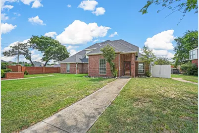 902 Wentwood Drive, DeSoto, TX 75115 - Photo 2