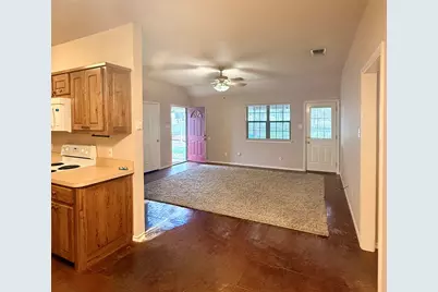 946 E 3rd Street E, Weatherford, TX 76086 - Photo 6