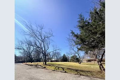 946 E 3rd Street E, Weatherford, TX 76086 - Photo 4