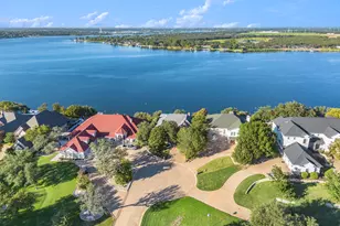 7006 Stone Bluff Ct, Granbury, TX 76048 - Photo 2